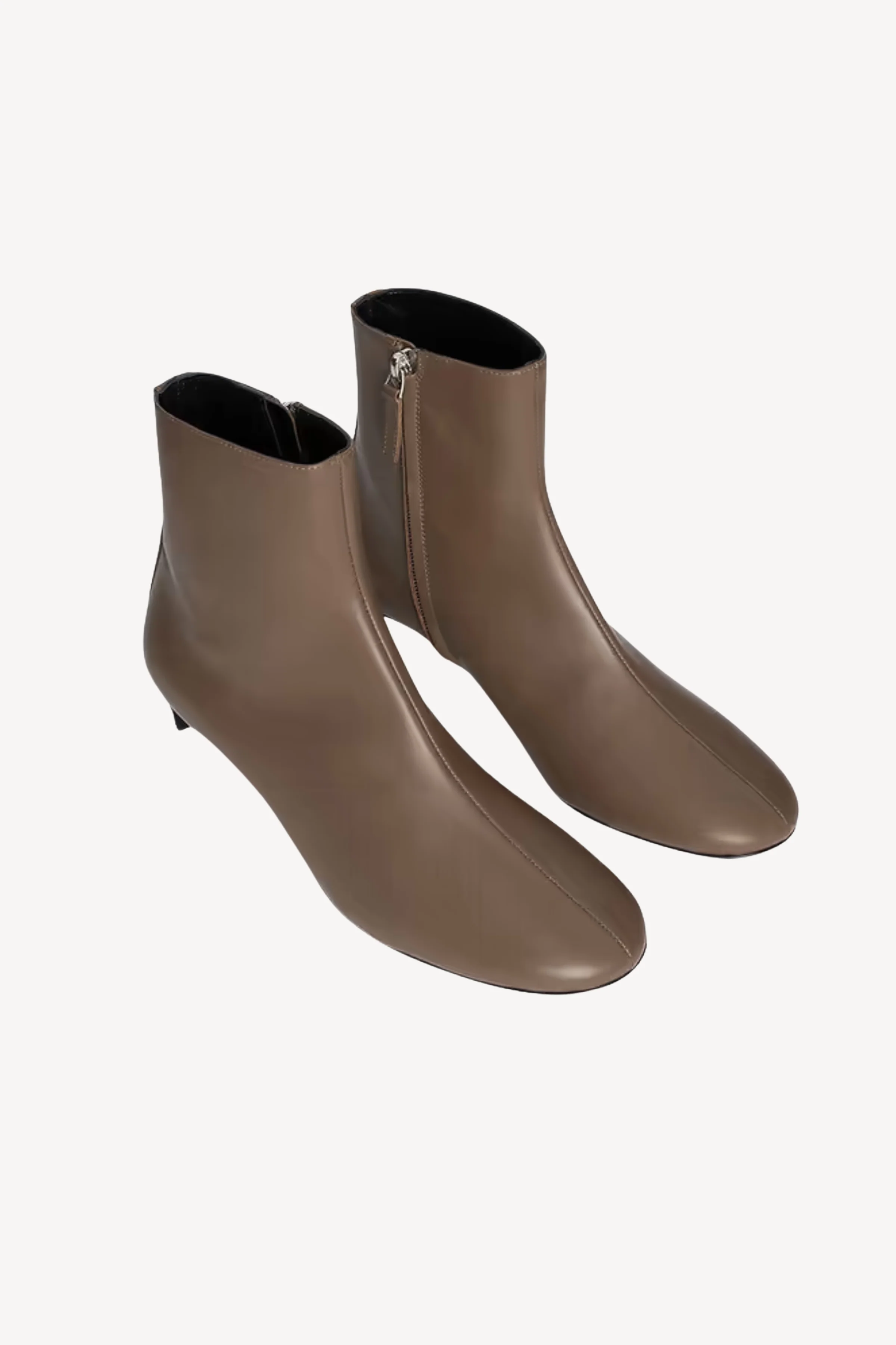 Claude Boot - Image 3