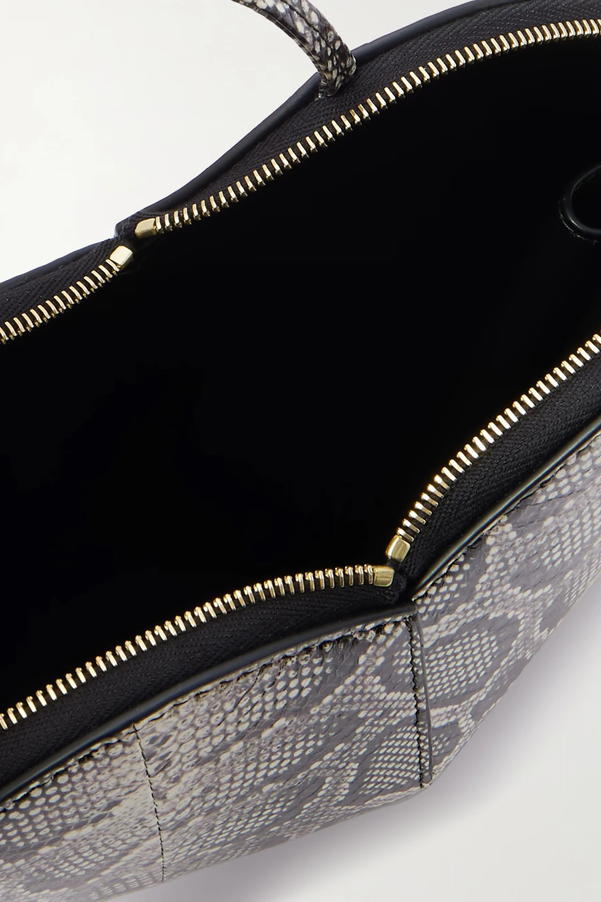 Crossbody Heart Bag - Image 3