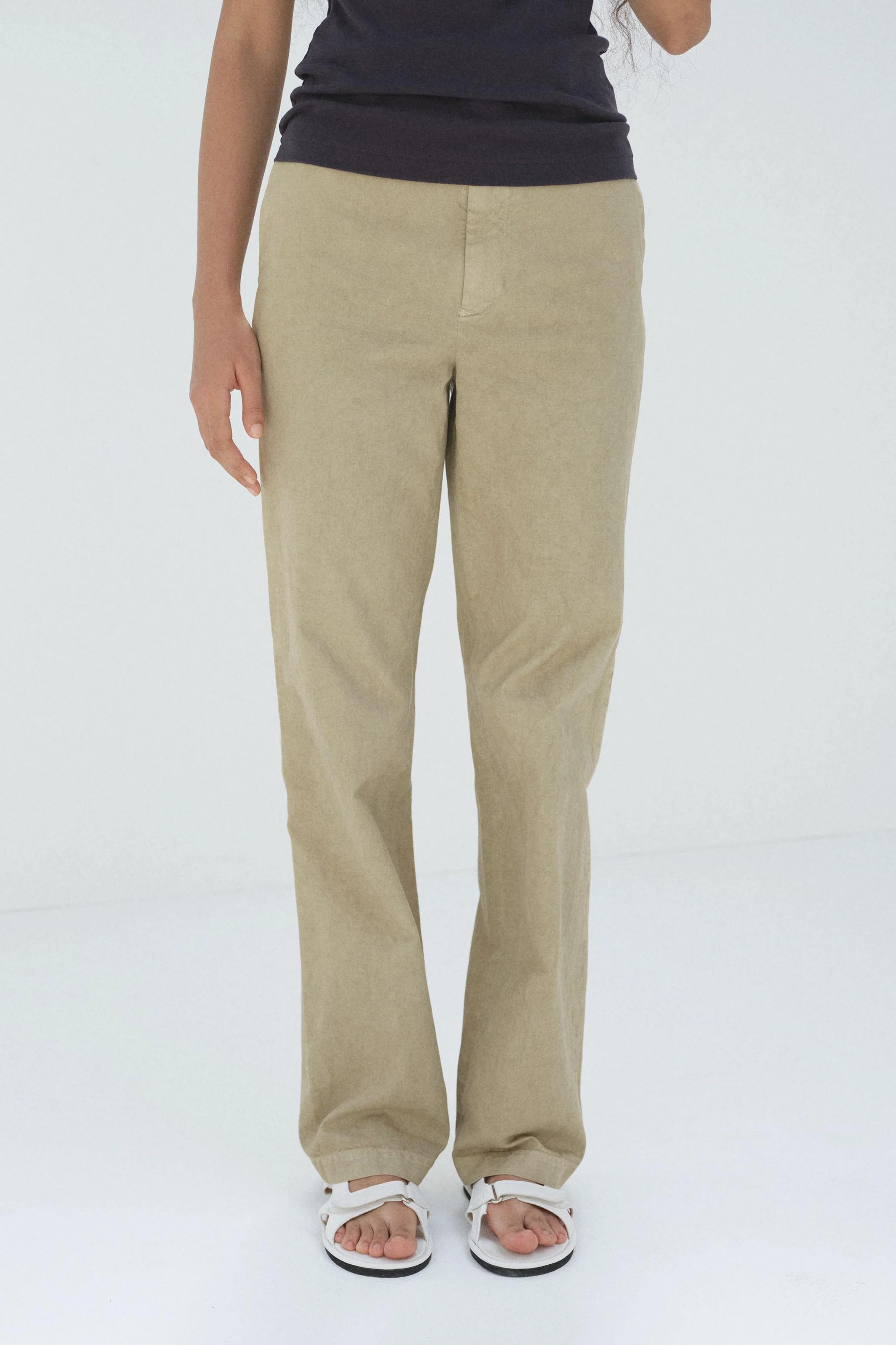 Finx Light Chino - Image 3