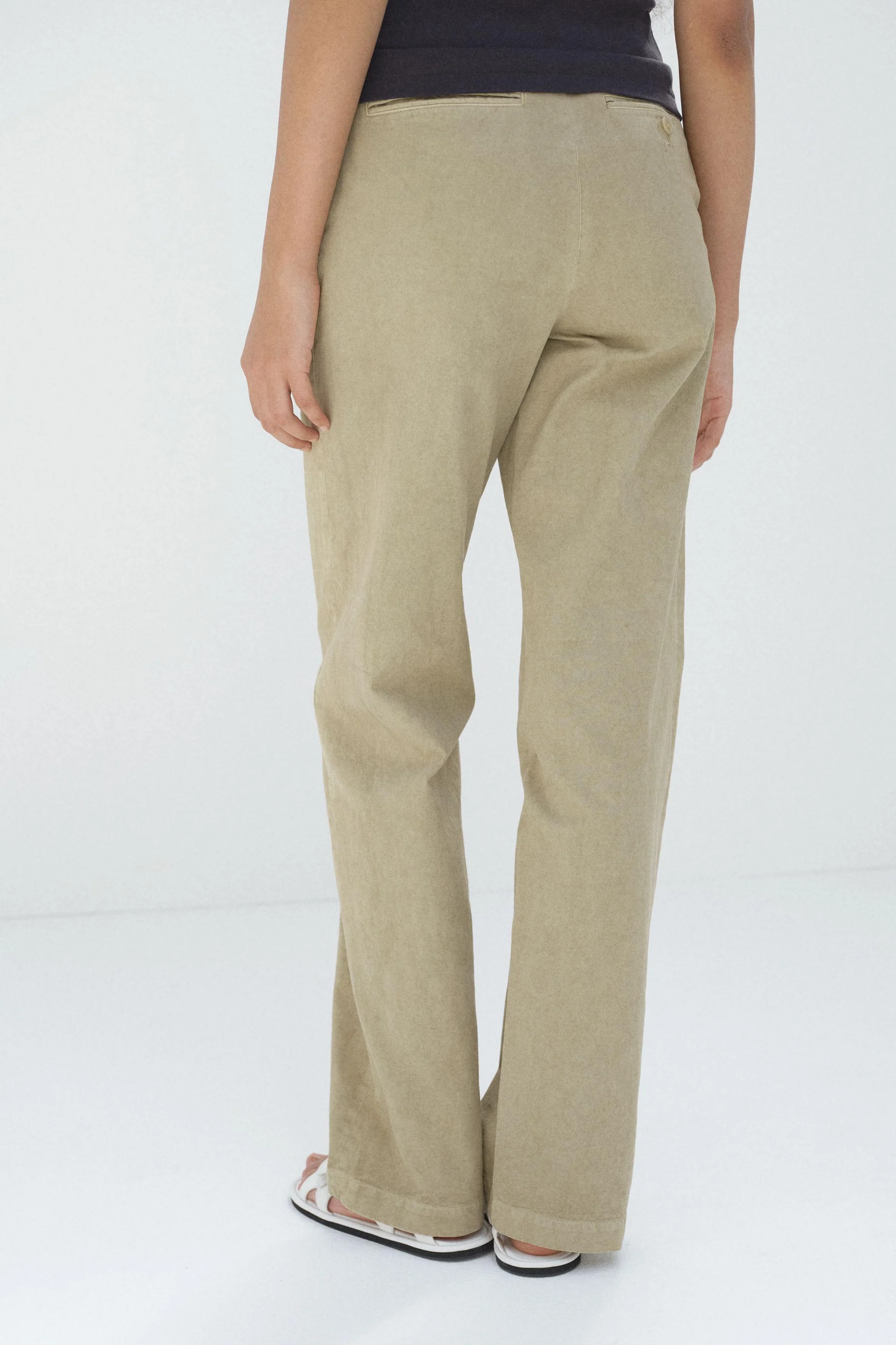 Finx Light Chino - Image 5