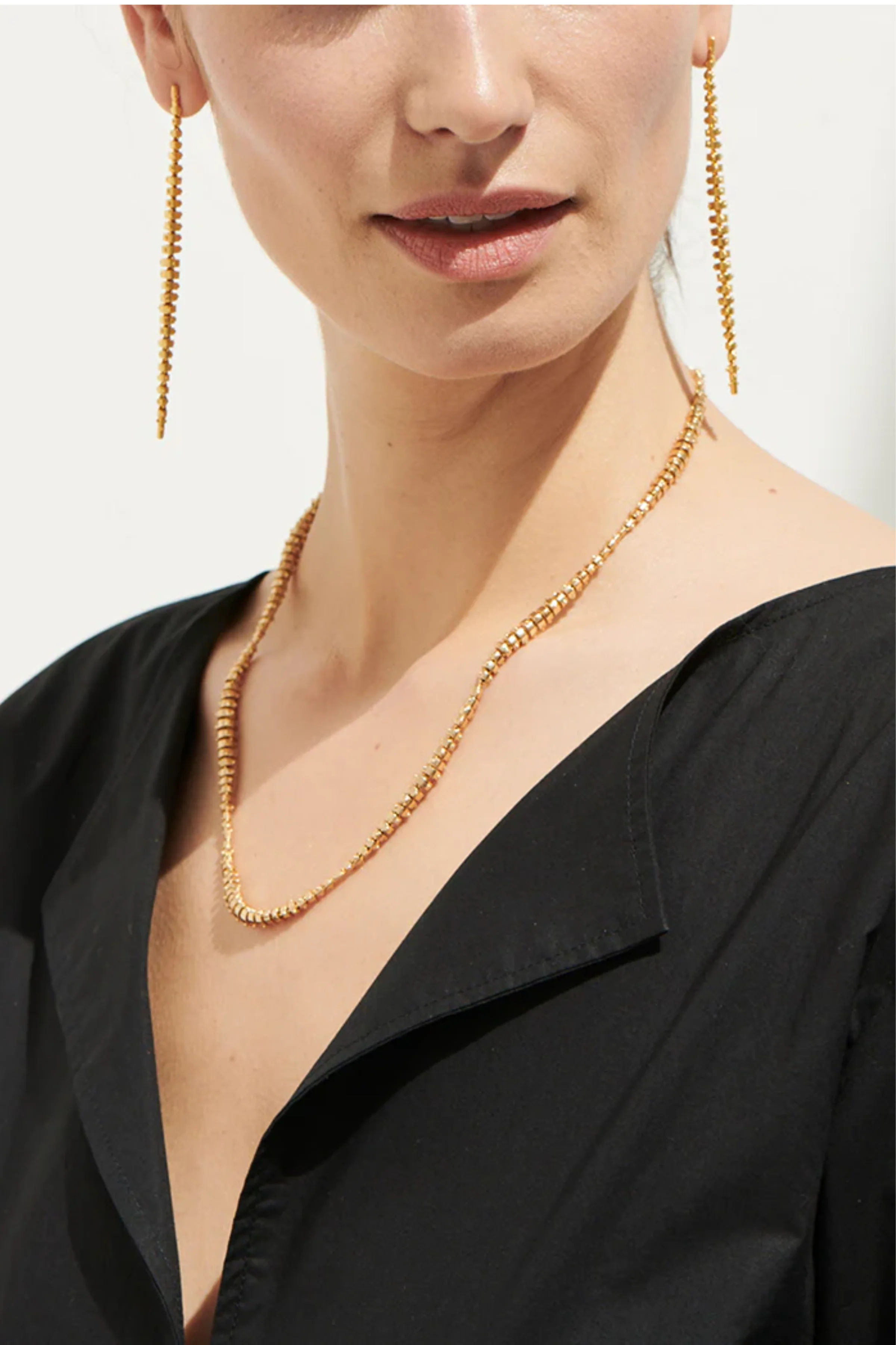 Jali Breeze Flexible Ear Pendants - Long (6,5 cm) - Shiny - Image 3
