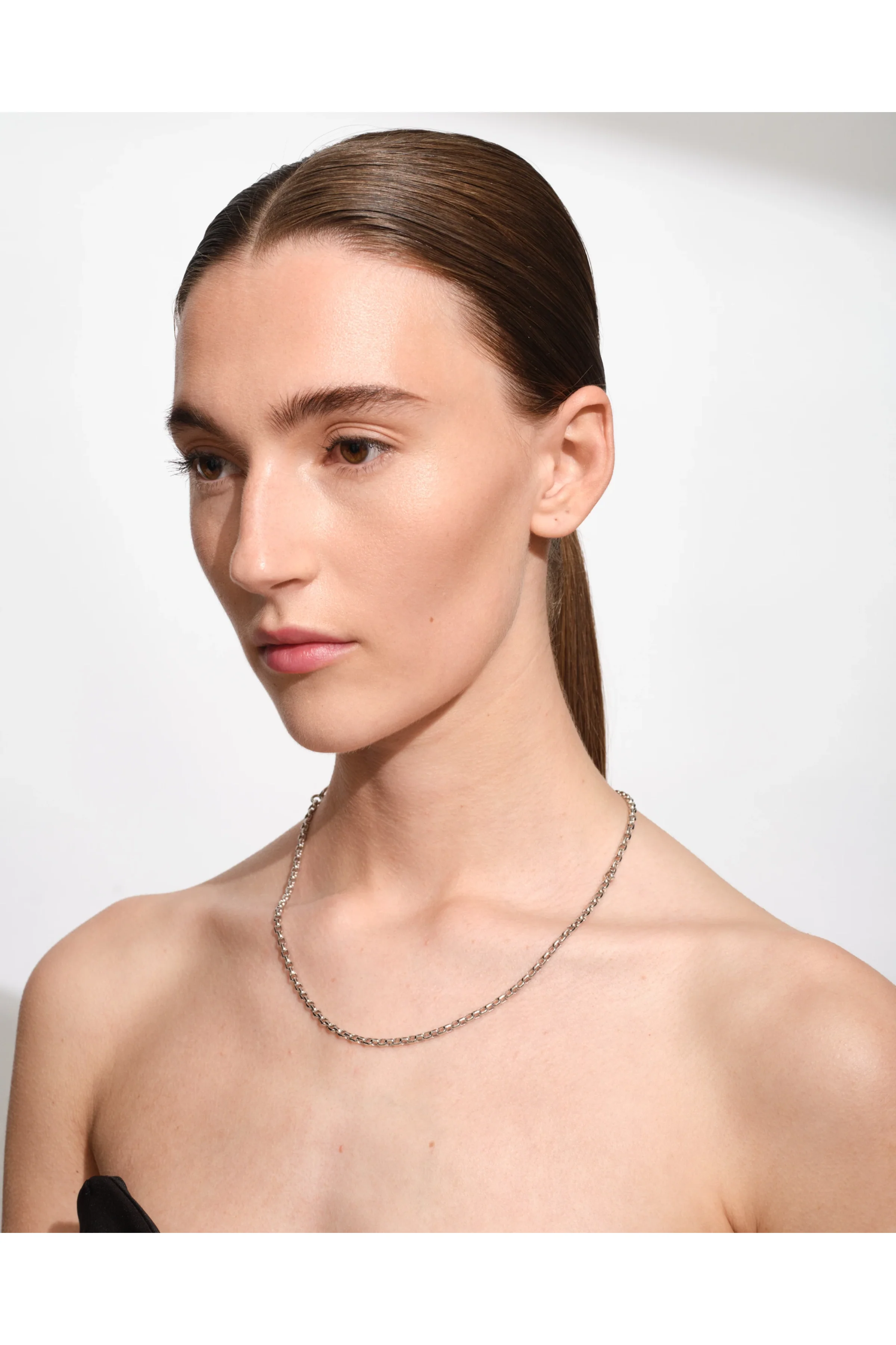 Lee Chain Thick Necklace - Image 3