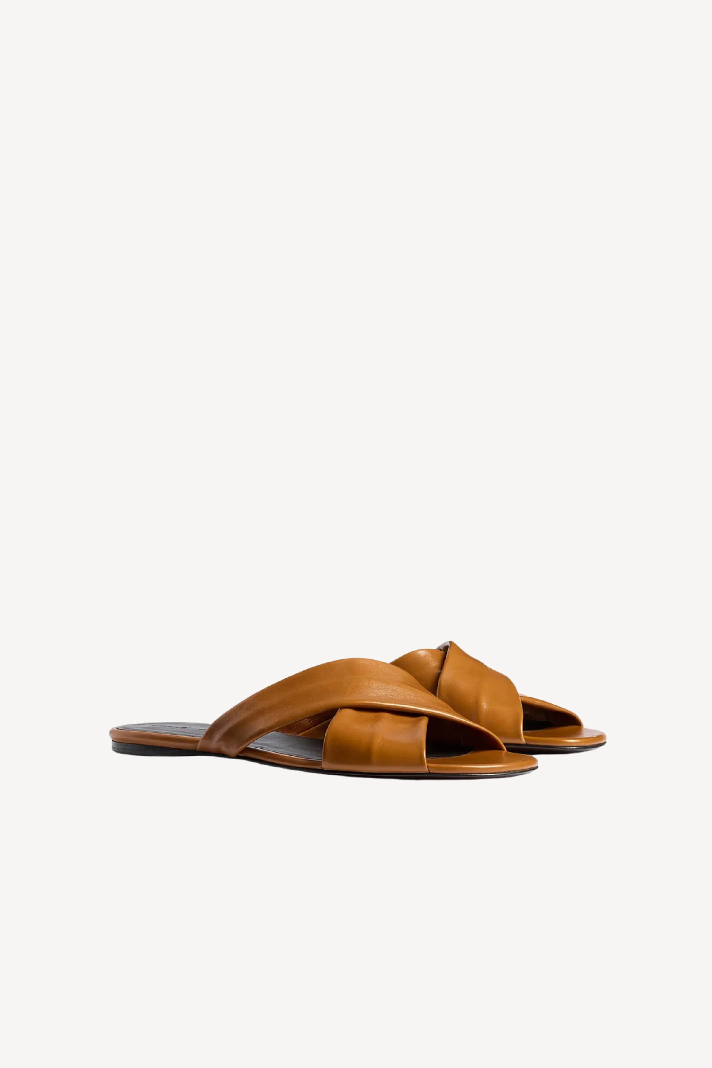 Liria Flat Sandal - Image 3