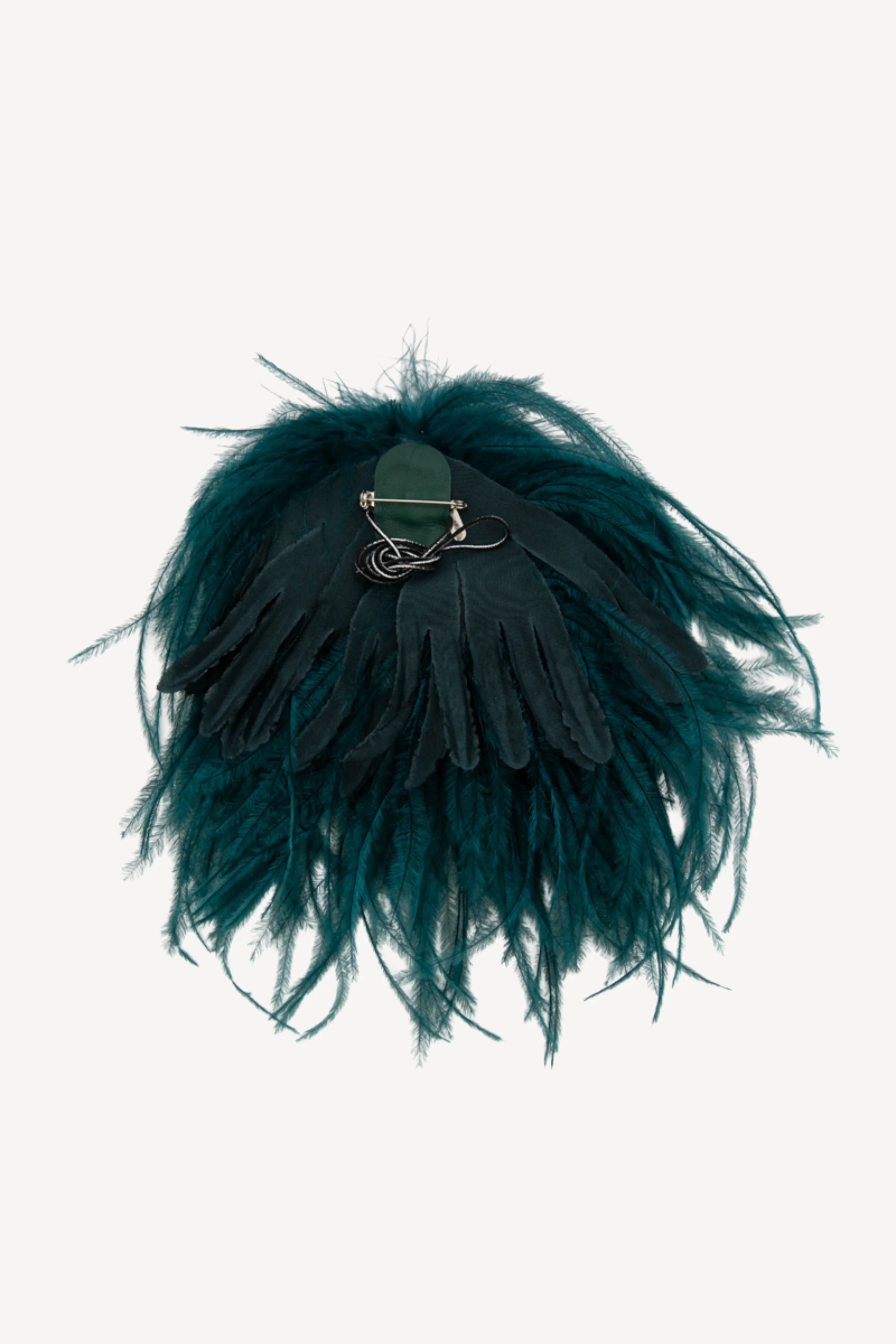 Meryl Feather Brooch - Image 9