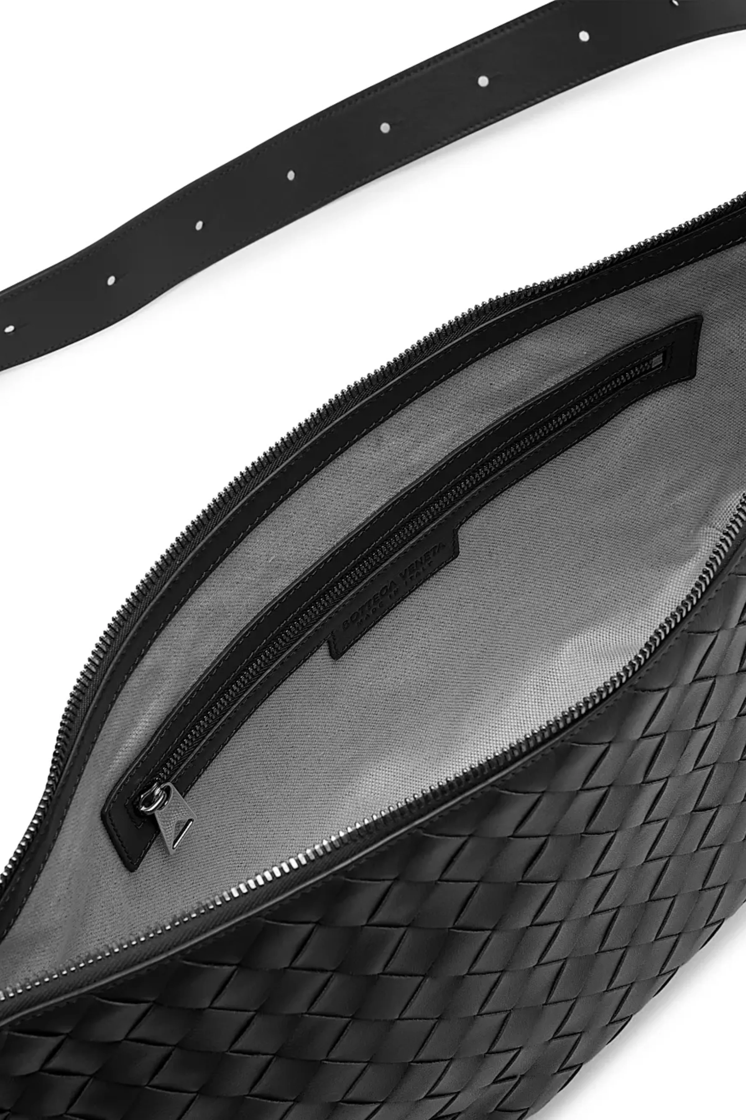 Round Sling Bag - Image 4
