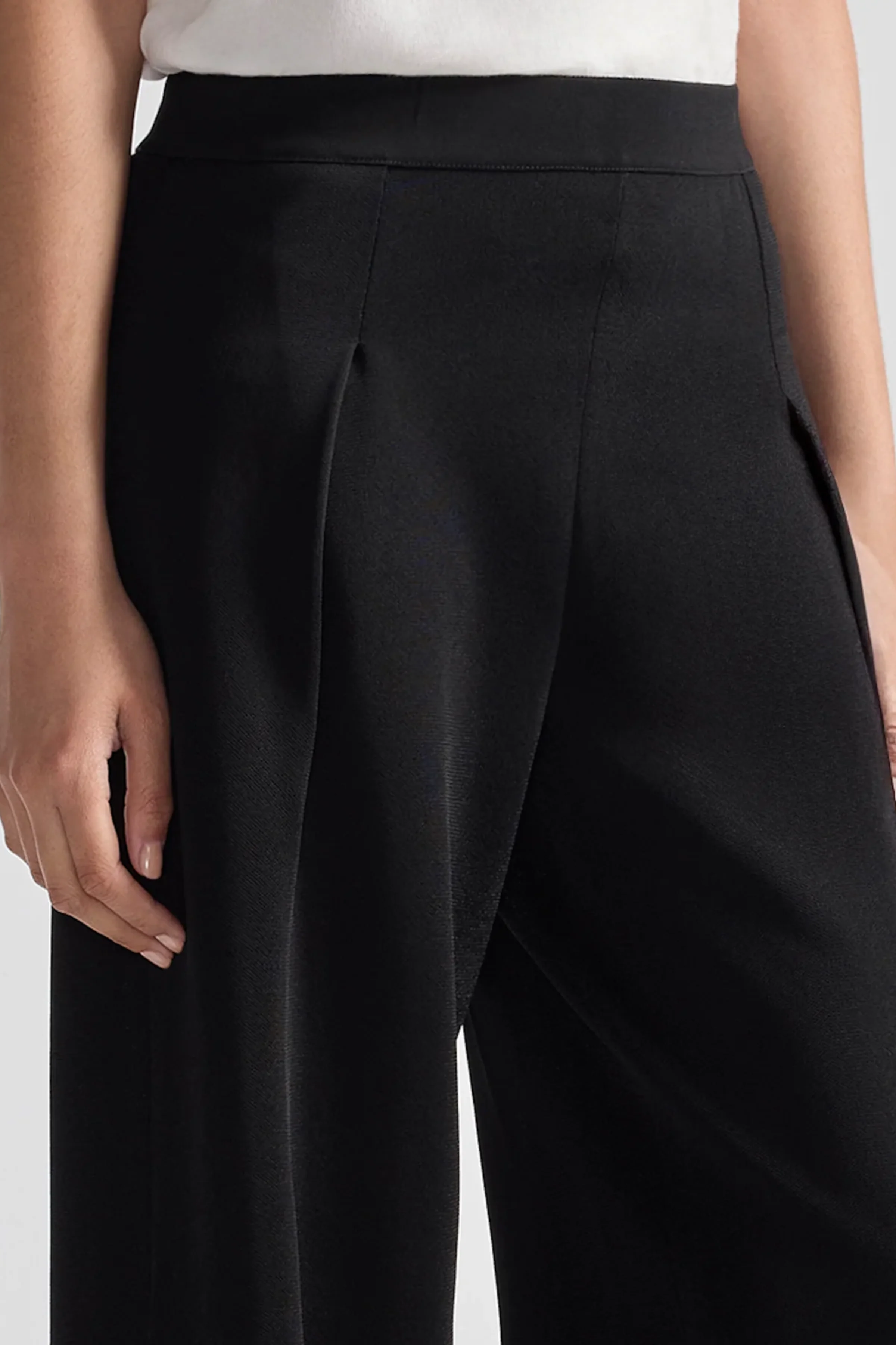 Slinky Gene Pant - Image 4