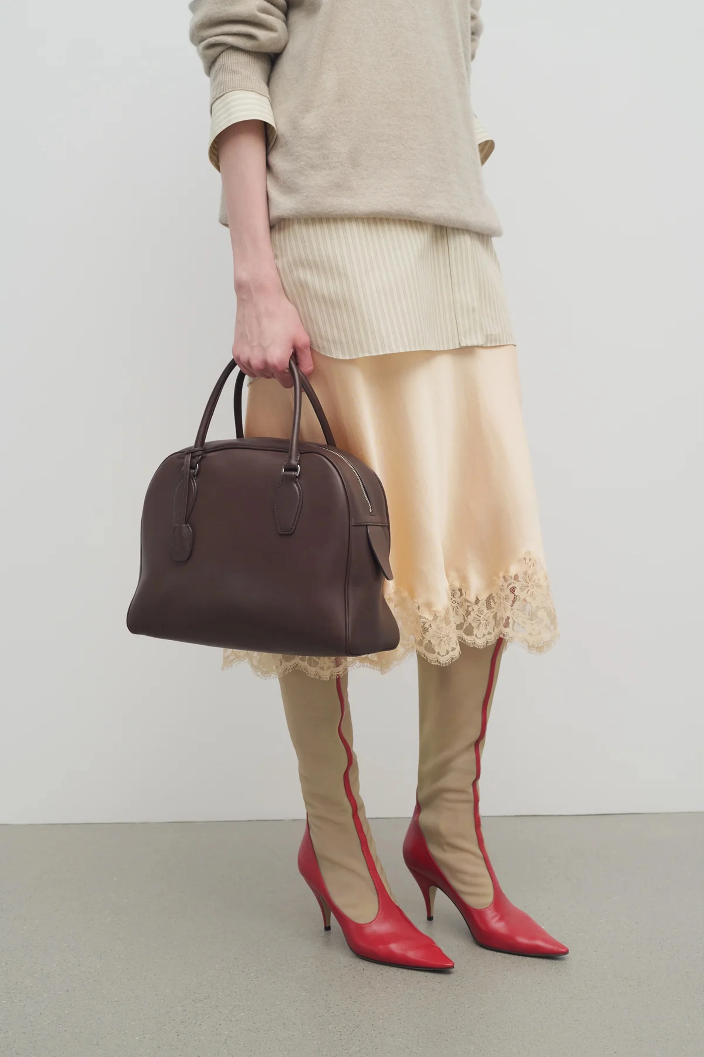 Chestnut Calfskin India 12 Bag - Image 2