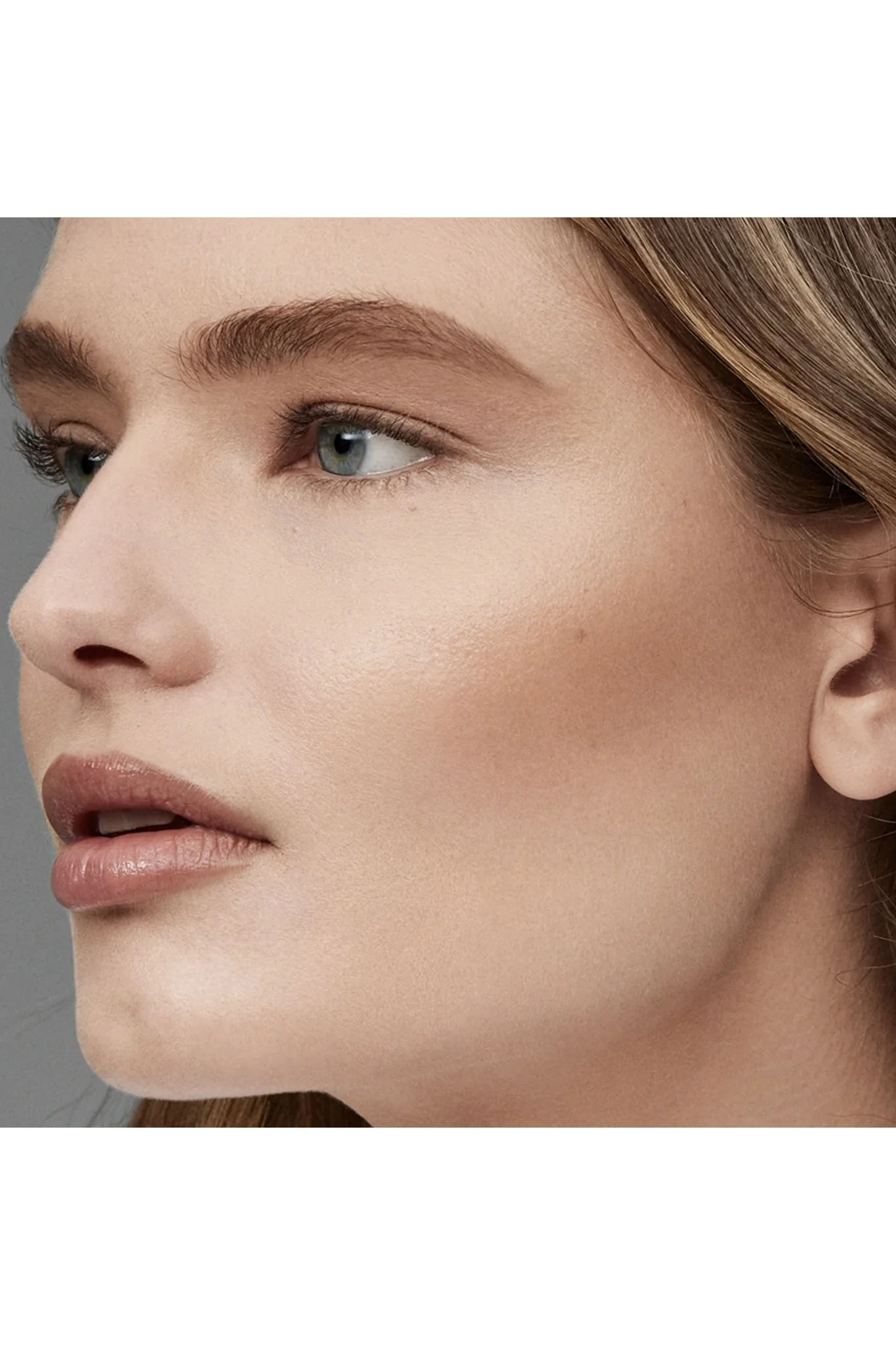 Biscuit Face Trace Contour Stick - Image 5