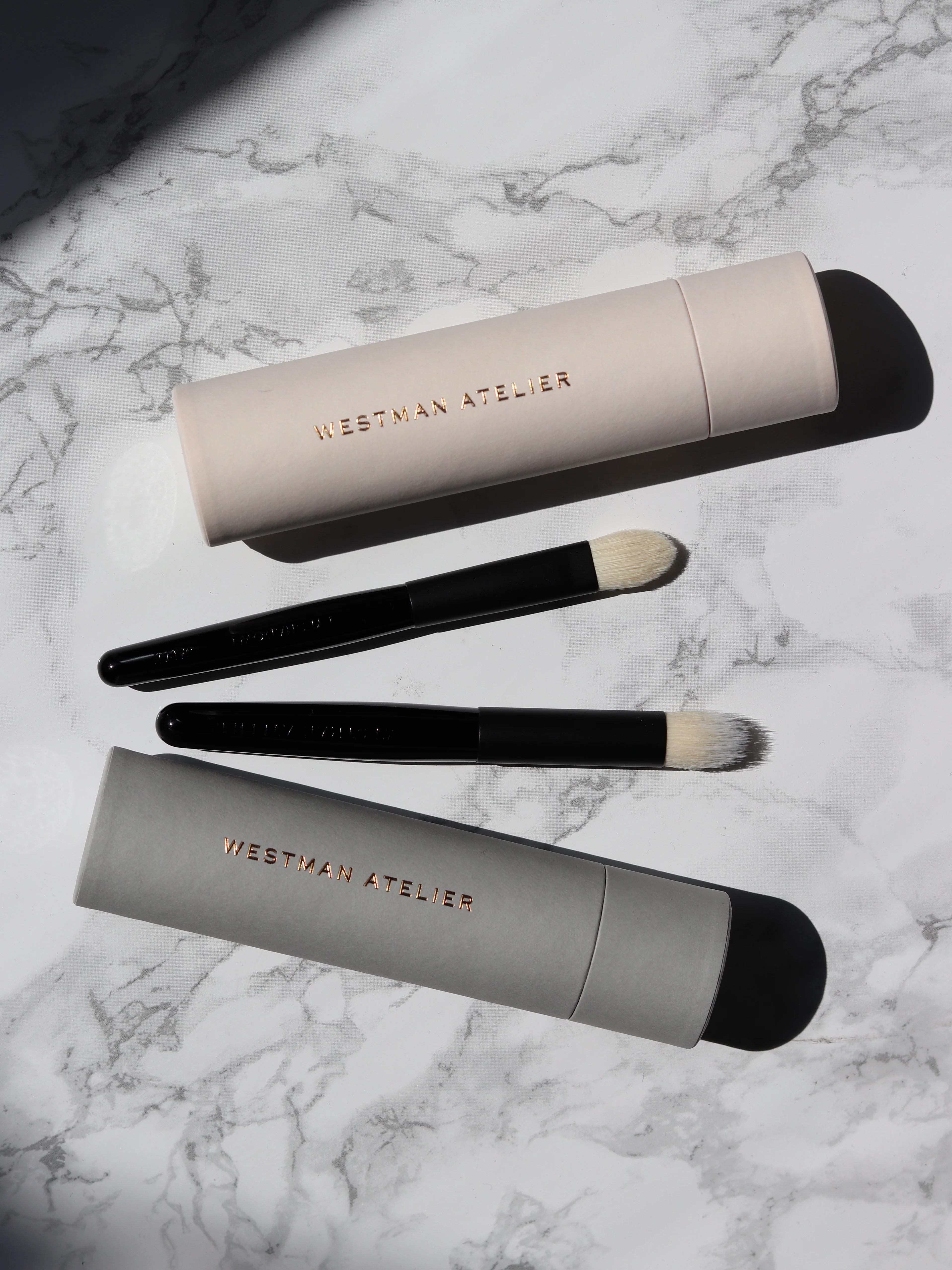 Eye Shadow Brush II - Image 2