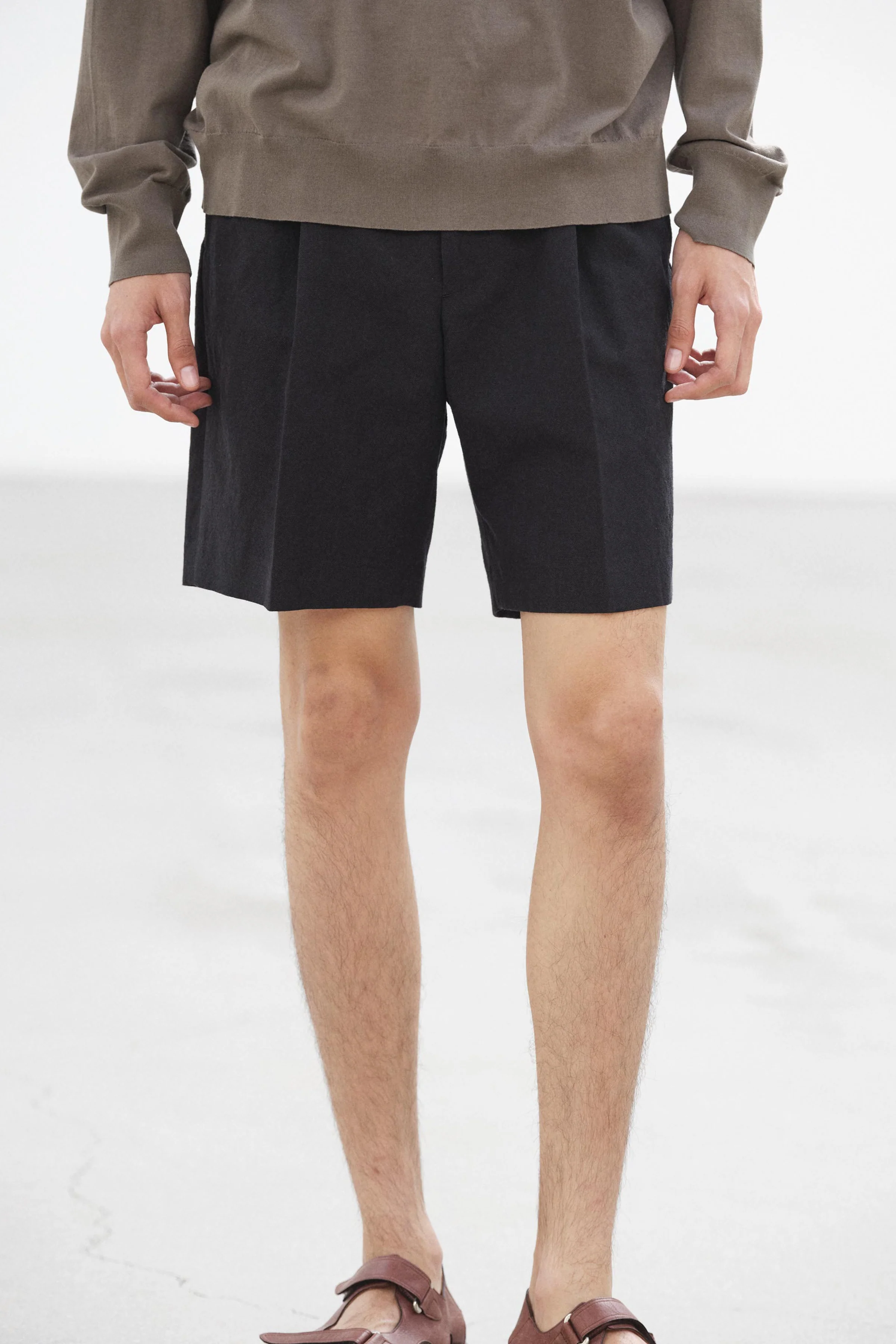 Wool Cotton Linen Shorts - Image 3